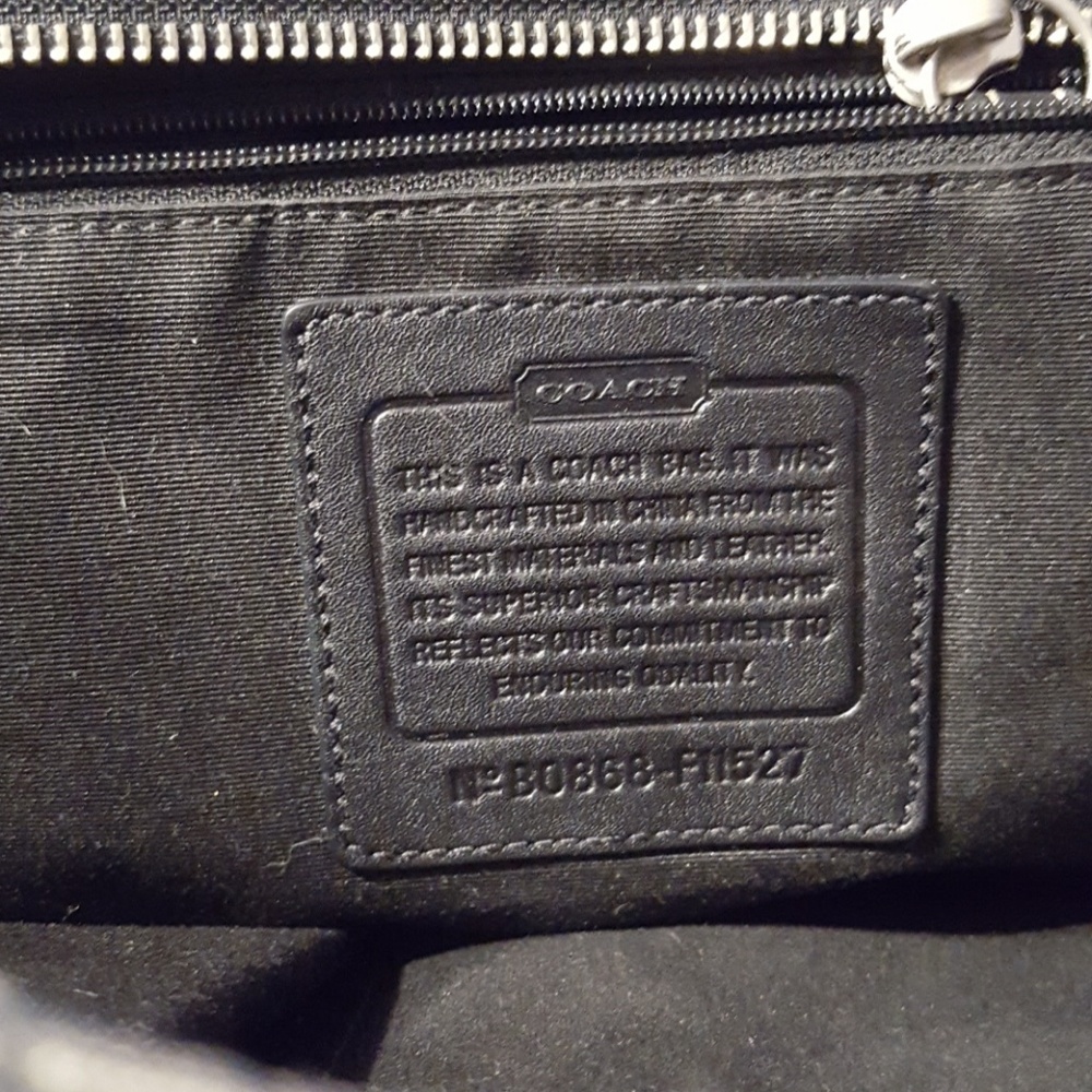 Purse - Picture 2 of 3